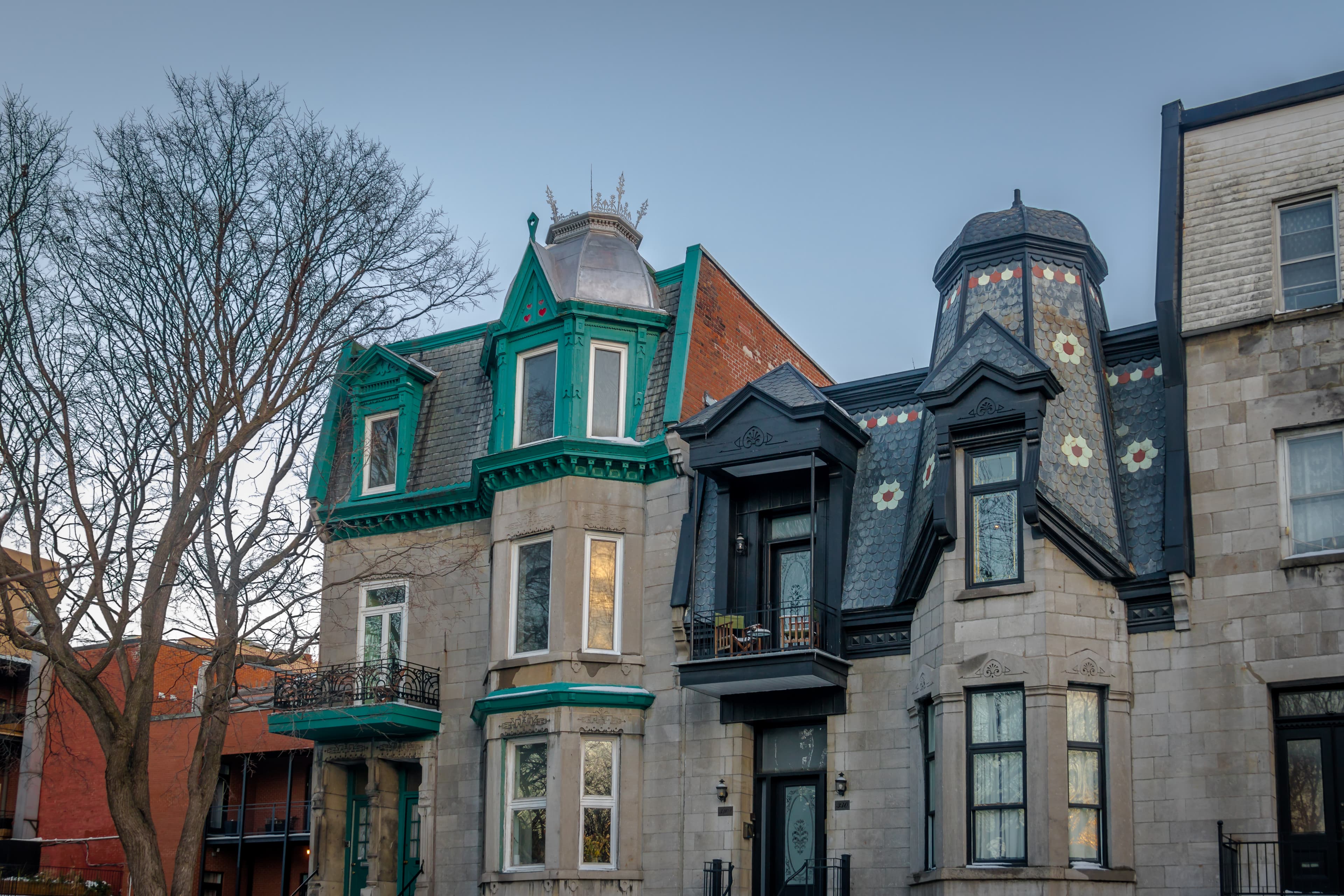 Historic American home representative of Edwardsville, IL University District.