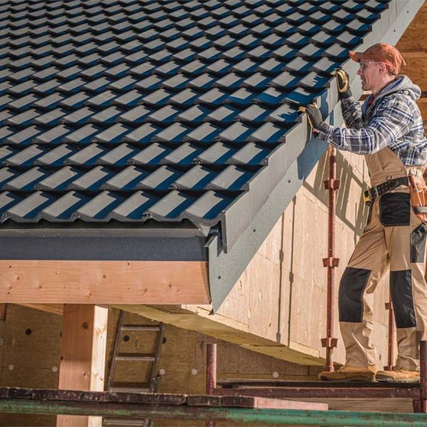 finishing-ceramic-roof-23YNVY8a.jpg